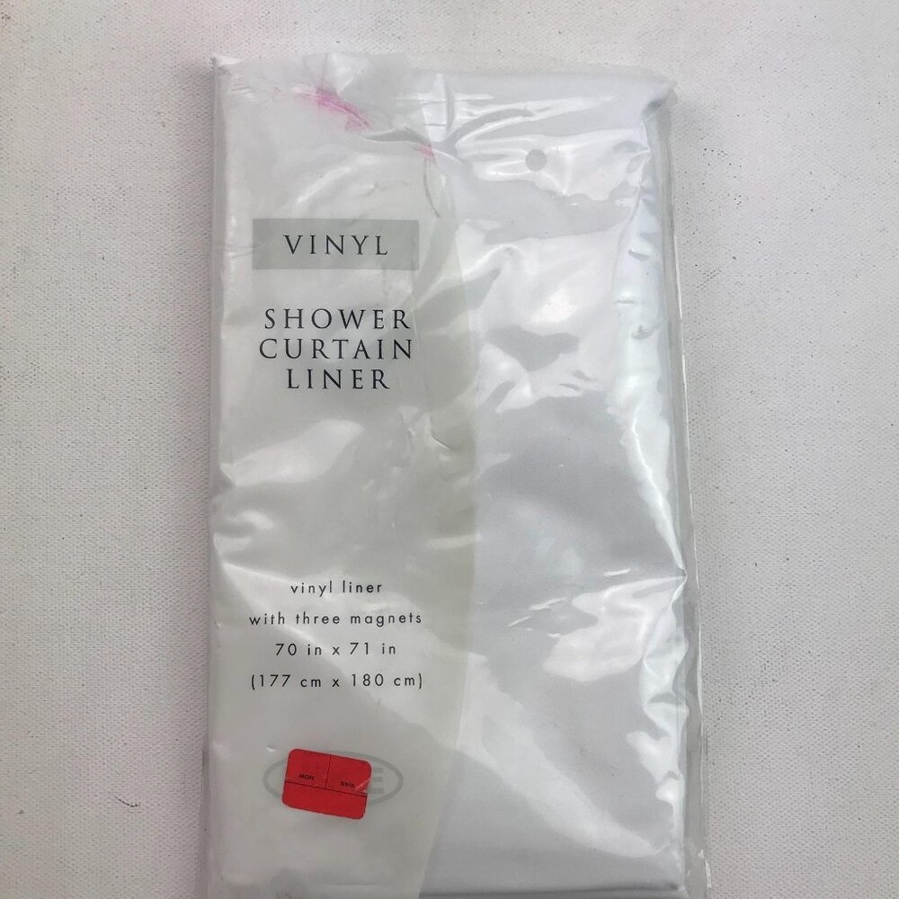 Vinyl Liner Shower Curtain With 3 Magnets 70"x71" White